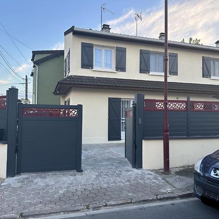 Chambre Pour 2 Personnes Avec Lit Separe Dans La Banlieue Parisienne Bondy Kültér fotó